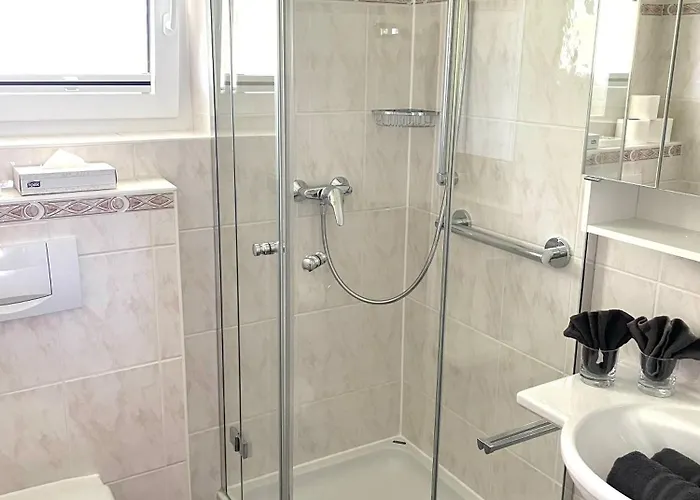 Gaestehaus Zuern 4*